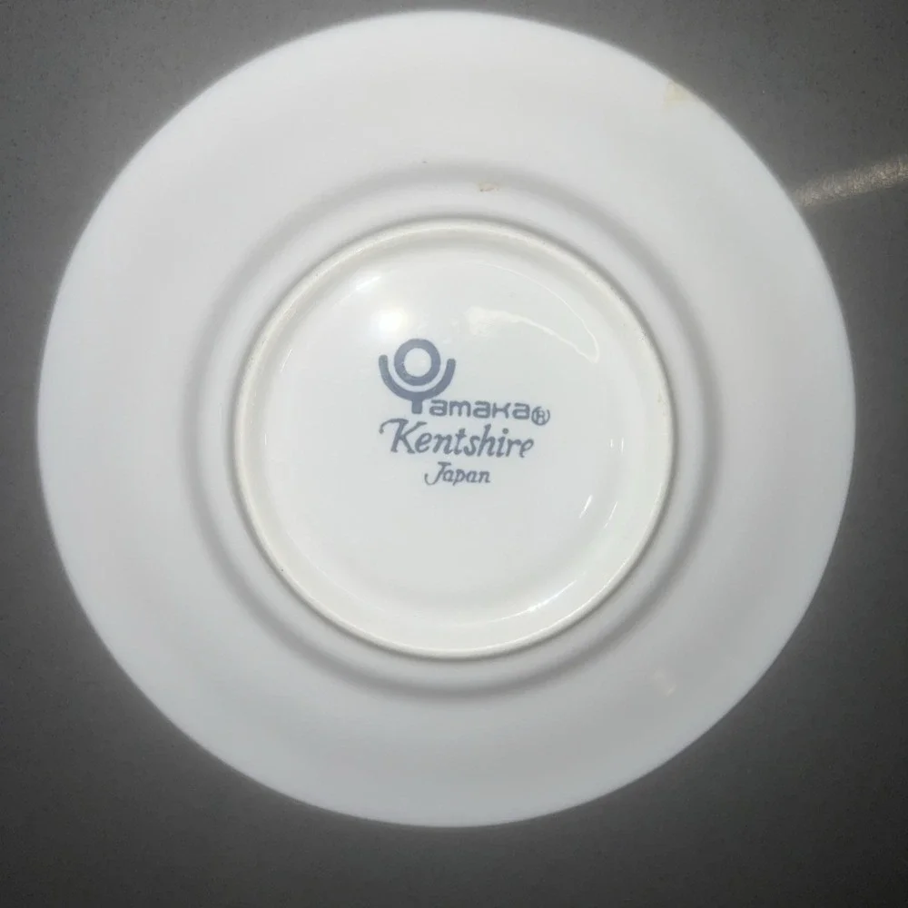 2 Yamaka Kentshire Japan Saucer Dessert Plate Vintage Cream/Bone/White
